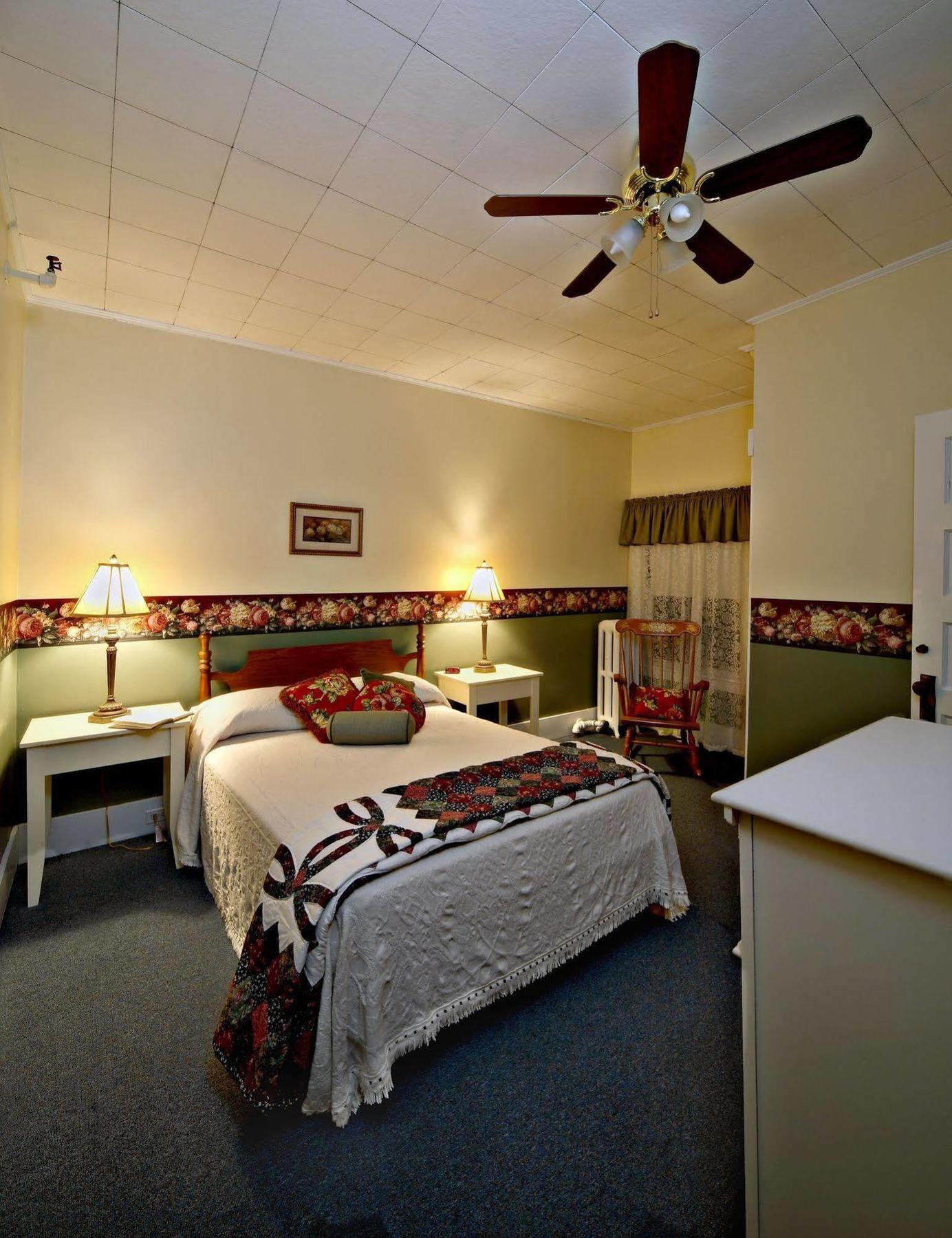 Fullerton Inn & Restaurant Chester Экстерьер фото