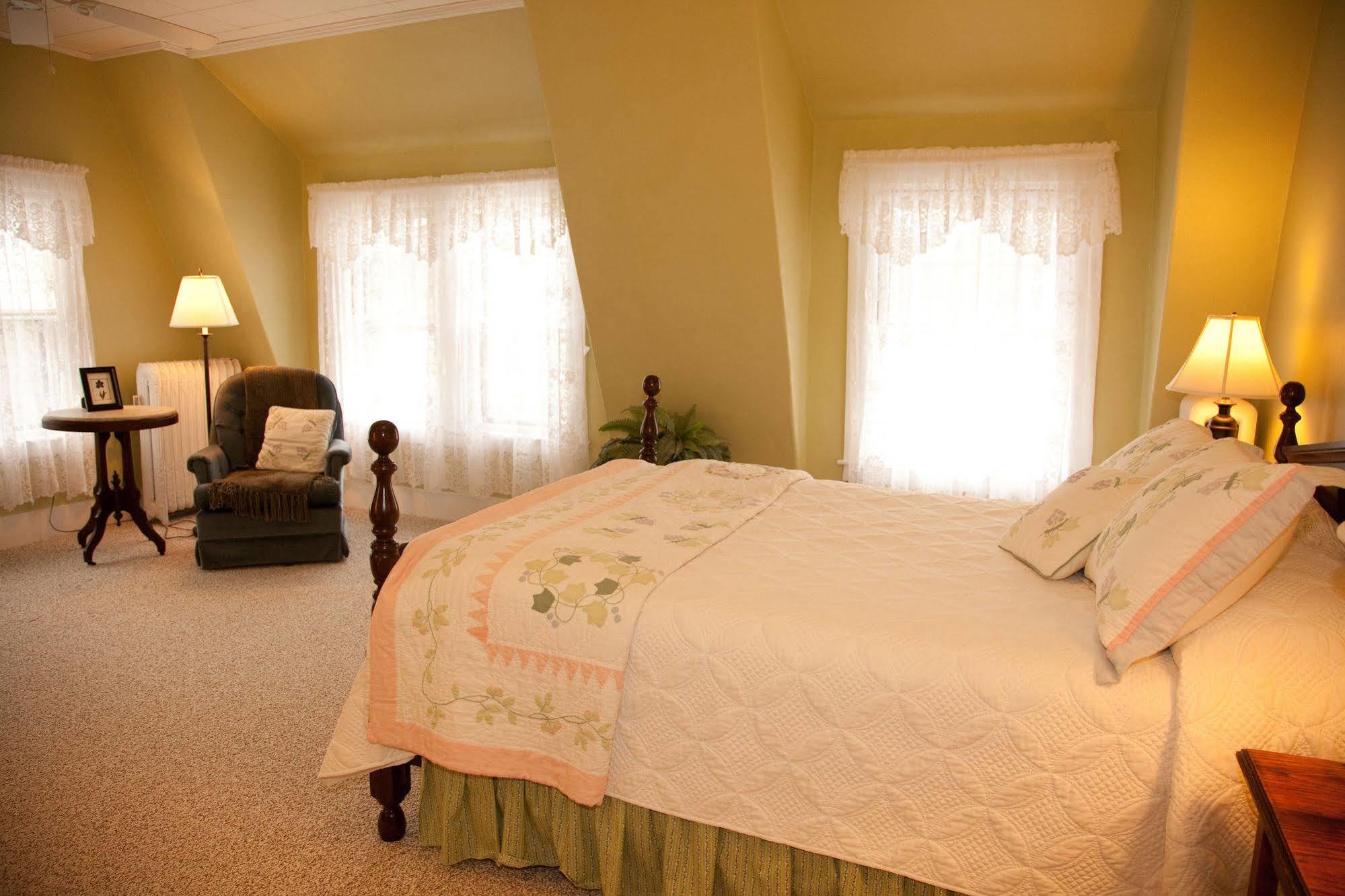 Fullerton Inn & Restaurant Chester Экстерьер фото